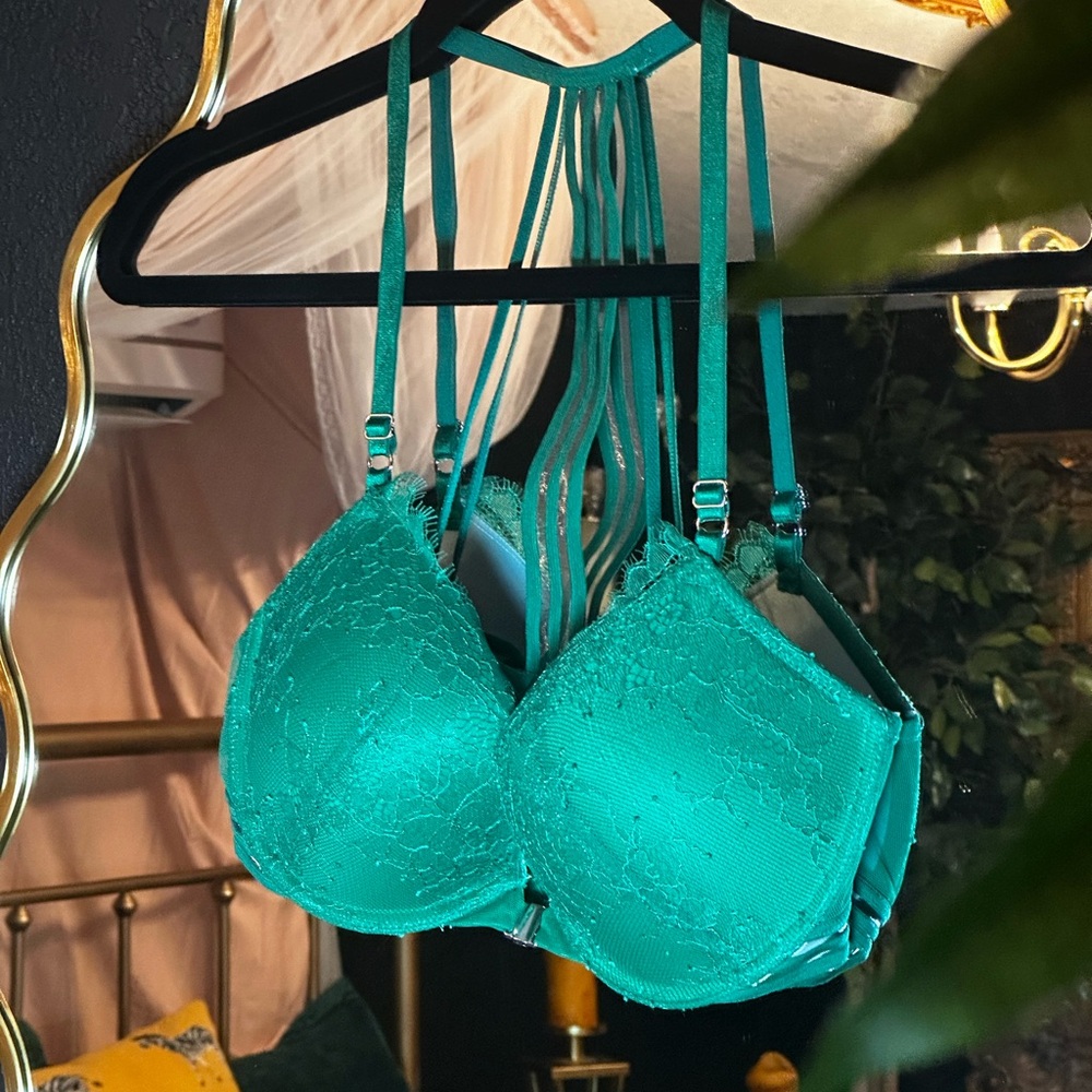 Elegant Green Lace Bra